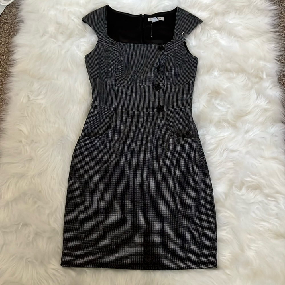 White House black market dress Size 2